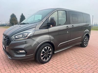Usata Ford Tourneo Custom Sport 185 CV (136 kW) 2022 Grigio Furgone