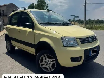 Usata Fiat Panda 4x4 69 CV (50 kW) 2007 Giallo Utilitaria