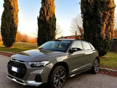 Usata Audi A1 Premium 95 CV (69 kW) 2023 Grigio SUV