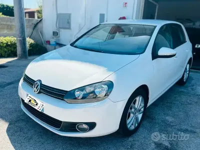 Usata VW Golf VI Highline 102 CV (75 kW) 2010 Bianco Utilitaria
