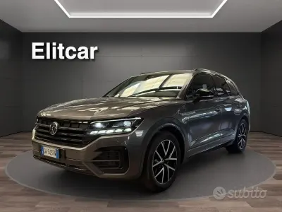 Usata VW Touareg Elegance 231 CV (169 kW) 2021 Grigio SUV