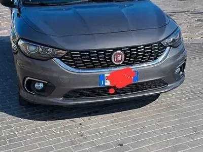 Usata Fiat Tipo Business 120 CV (88 kW) 2017 Grigio Berlina