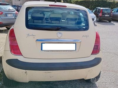Usata Lancia Ypsilon 70 CV (51 kW) 2004 Utilitaria