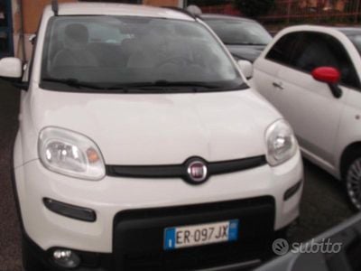 Usata Fiat Panda 4x4 Climbing 74 CV (54 kW) 2013 Bianco Utilitaria