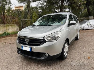 Usata Dacia Lodgy Ambiance 107 CV (78 kW) 2013 Grigio Monovolume