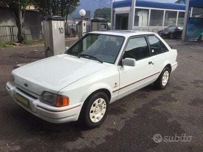 Usata Ford Escort 1988 Bianco Berlina