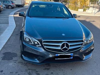 Usata Mercedes E200 136 CV (100 kW) 2015 Grigio Berlina