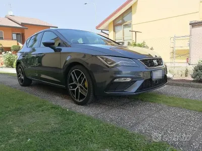 Usata Seat Leon FR 150 CV (110 kW) 2019 Grigio Station wagon