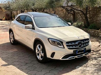 Usata Mercedes GLA200 136 CV (100 kW) 2017 Bianco SUV