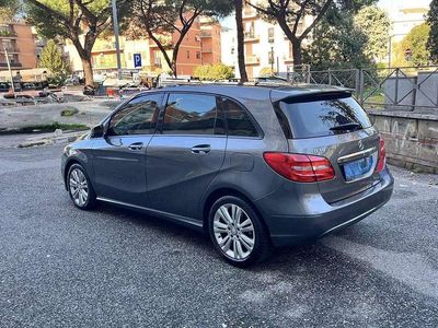 Usata Mercedes B180 Premium 109 CV (80 kW) 2013 Monovolume