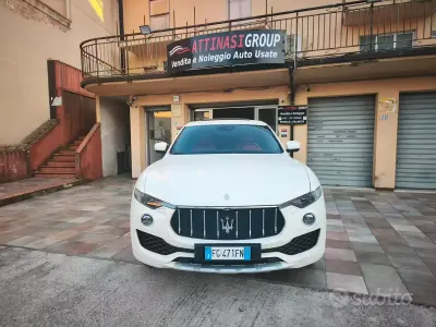 Usata Maserati 430 430 CV (316 kW) 2017 Bianco Station wagon