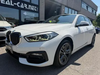 Usata BMW 116 Sport Line 116 CV (85 kW) 2020 Bianco Utilitaria