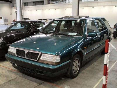 usata Lancia Thema 2.0 ie 16v