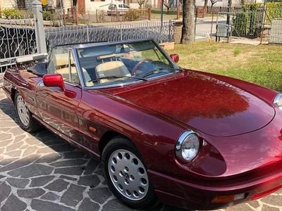 Usata Alfa Romeo Spider 117 CV (86 kW) 1990 Rosso Cabrio