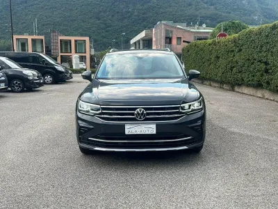 Usata VW Tiguan Elegance 150 CV (110 kW) 2021 Grigio SUV