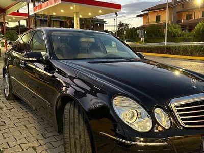 Usata Mercedes E220 Avantgarde 170 CV (125 kW) 2009 Nero Berlina