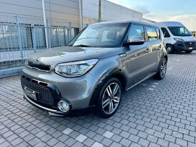 Usata Kia Soul Active 128 CV (94 kW) 2016 Grigio SUV