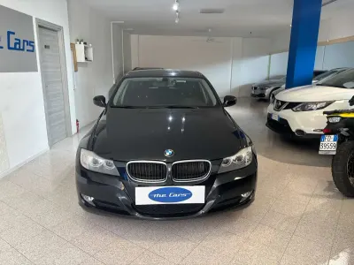 Usata BMW 318 143 CV (105 kW) 2011 Nero Station wagon