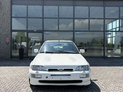Usata Ford Escort RS 220 CV (161 kW) 1993 Berlina