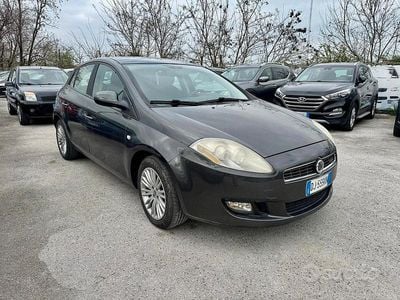 Usata Fiat Bravo Emotion 120 CV (88 kW) 2007 Grigio Utilitaria