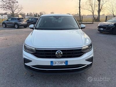 Usata VW Tiguan Elegance 150 CV (110 kW) 2021 Bianco SUV