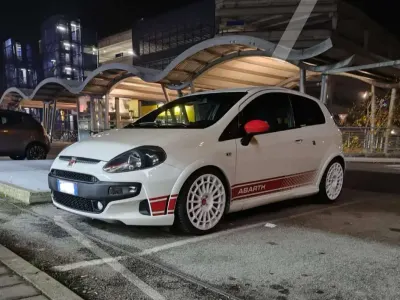 Usata Abarth Punto Evo Esseesse 180 CV (132 kW) 2011 Bianco Utilitaria