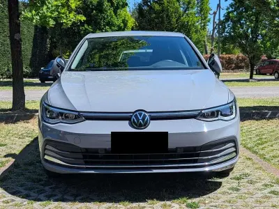 Gebraucht VW Golf VIII Style 116 PS (85 kW) 2022 Grau Limousine
