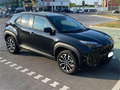 Usata Toyota Yaris Cross Trend 92 CV (67 kW) 2025 Nero SUV