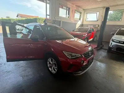 Usata Seat Arona Style 110 CV (80 kW) 2023 Rosso SUV