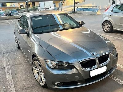 Usata BMW 320 177 CV (130 kW) 2007 Grigio Coupé