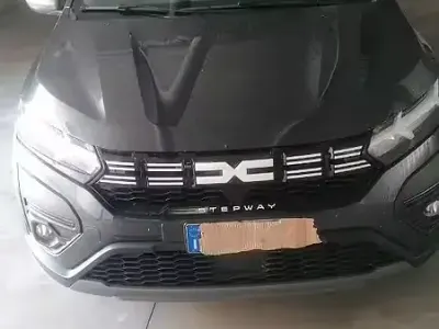 Usata Dacia Sandero Stepway 90 CV (66 kW) 2023 Grigio Utilitaria