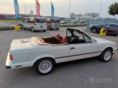 Usata BMW 2500 171 CV (125 kW) 1987 Cabrio