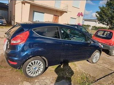 Usata Ford Fiesta Titanium 2012 Blu Utilitaria