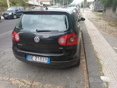 Begagnad VW Golf IV Sportline 2005 Svart Sedan