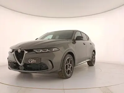 Usata Alfa Romeo Tonale Ti 160 CV (117 kW) 2023 Grigio scuro SUV