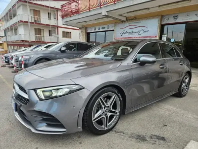 Usata Mercedes 180 Premium 115 CV (84 kW) 2018 Grigio Berlina