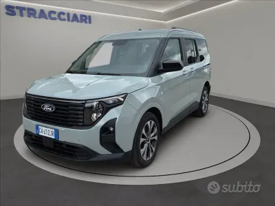 Usata Ford Tourneo Courier Titanium 126 CV (92 kW) 2024 Grigio Monovolume
