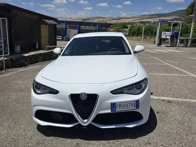 Usata Alfa Romeo Giulia Veloce 211 CV (155 kW) 2017 Berlina