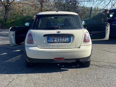 Usata Mini ONE 75 CV (55 kW) 2009 Bianco Utilitaria