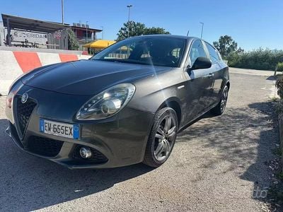 Usata Alfa Romeo Giulietta 150 CV (110 kW) 2014 Grigio Utilitaria