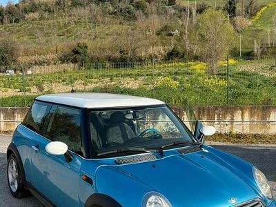 Usata Mini One D 75 CV (55 kW) 2004 Blu Utilitaria