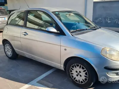Usata Lancia Ypsilon 80 CV (58 kW) 2006 Grigio Utilitaria