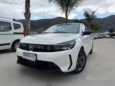 Usata Opel Corsa 75 CV (55 kW) 2024 Bianco Utilitaria