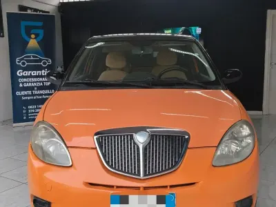 Usata Lancia Ypsilon 75 CV (55 kW) 2007 Nero Utilitaria