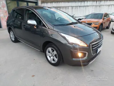 Usata Peugeot 3008 115 CV (84 kW) 2014 Blu Station wagon