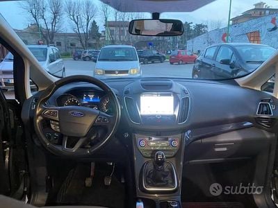 Usata Ford C-MAX Titanium 120 CV (88 kW) 2017 Grigio Monovolume