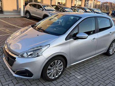 Usata Peugeot 208 Allure 75 CV (55 kW) 2016 Argento Utilitaria