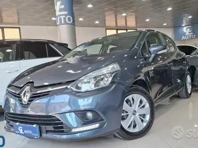 Usata Renault Clio IV Intens 75 CV (55 kW) 2019 Grigio Berlina