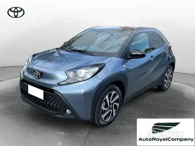 Neu Toyota Aygo X Trend 72 PS (52 kW) 2025 Grau SUV