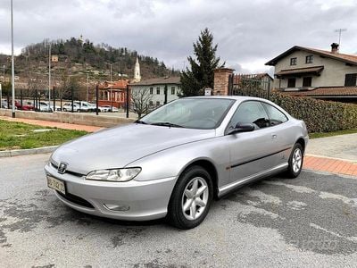 Usata Peugeot 406 Coupe 135 CV (99 kW) 1997 Grigio Coupé